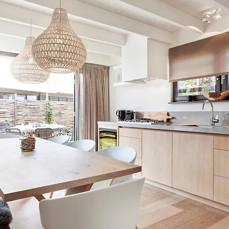 Holiday home Dutchen Duynvoet